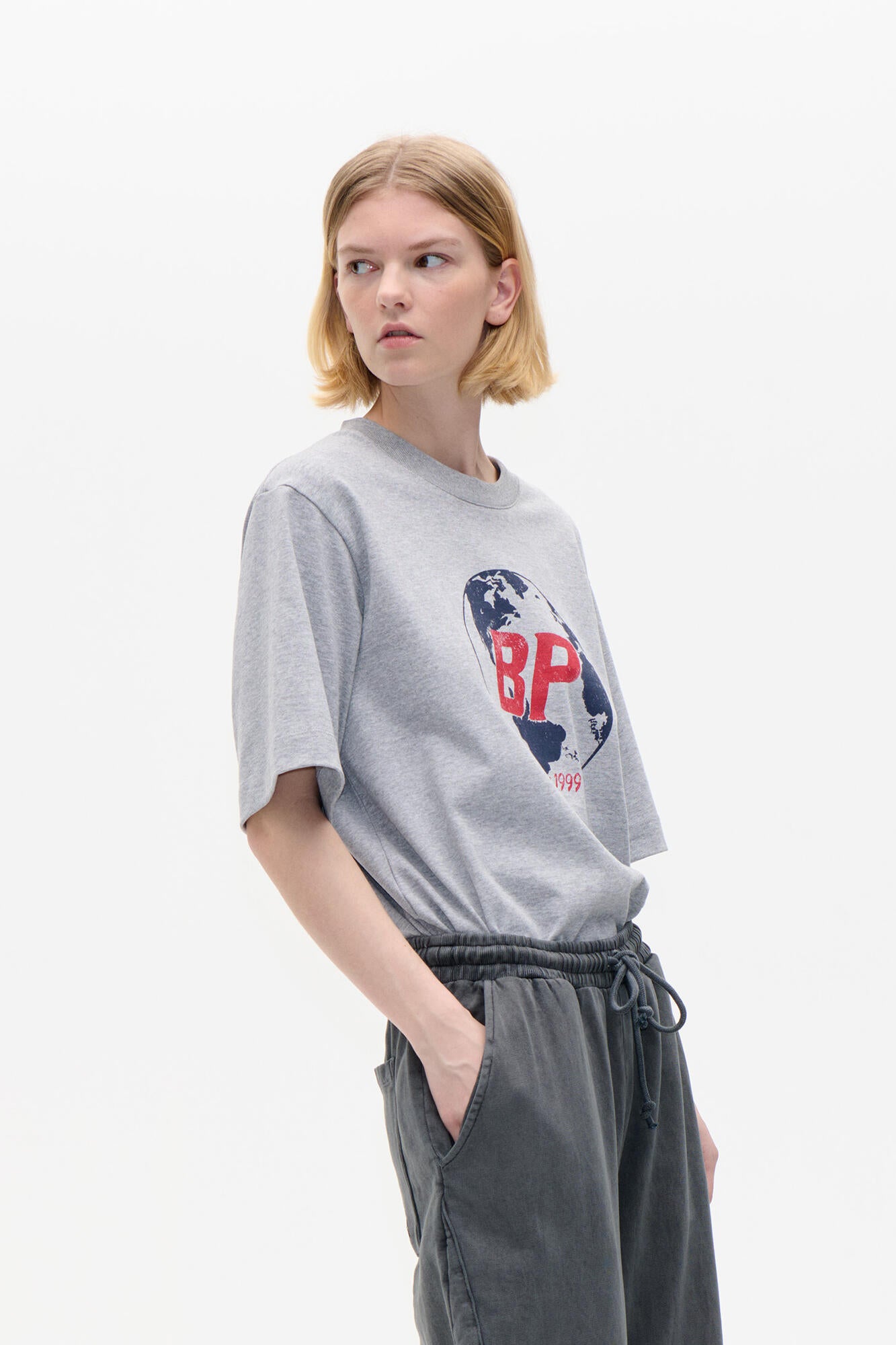 Janina t-shirt - Grey Melange Earth